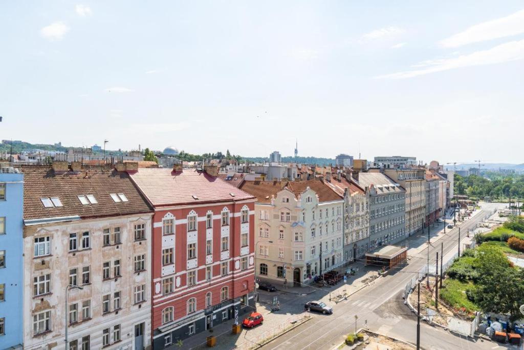 Brand New Studio Apartment #24 In Elite Residence With Free Secure Parking In The Center Прага Екстер'єр фото