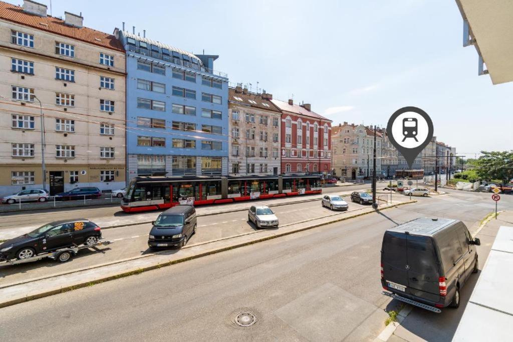 Brand New Studio Apartment #24 In Elite Residence With Free Secure Parking In The Center Прага Екстер'єр фото