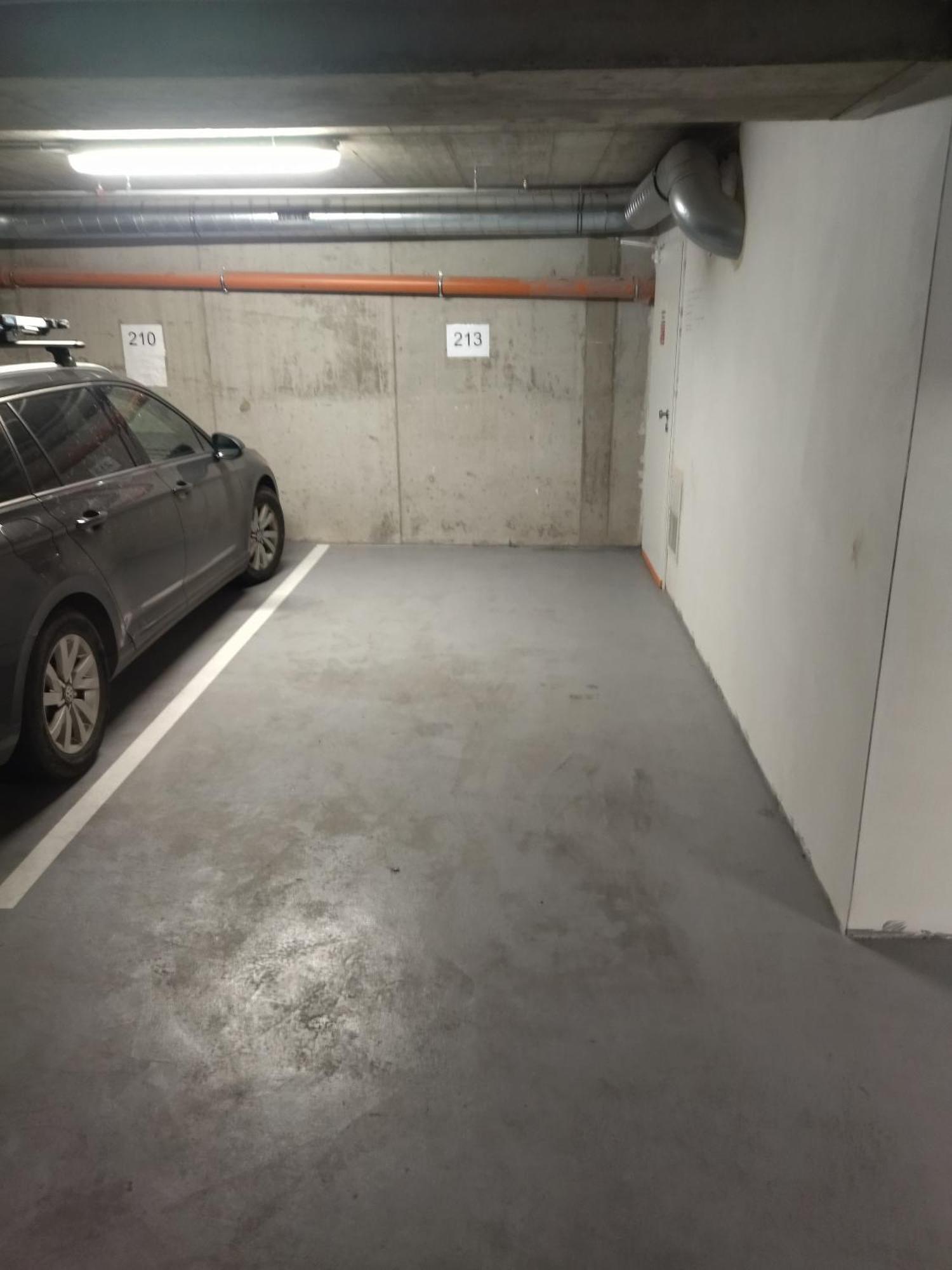 Brand New Studio Apartment #24 In Elite Residence With Free Secure Parking In The Center Прага Екстер'єр фото