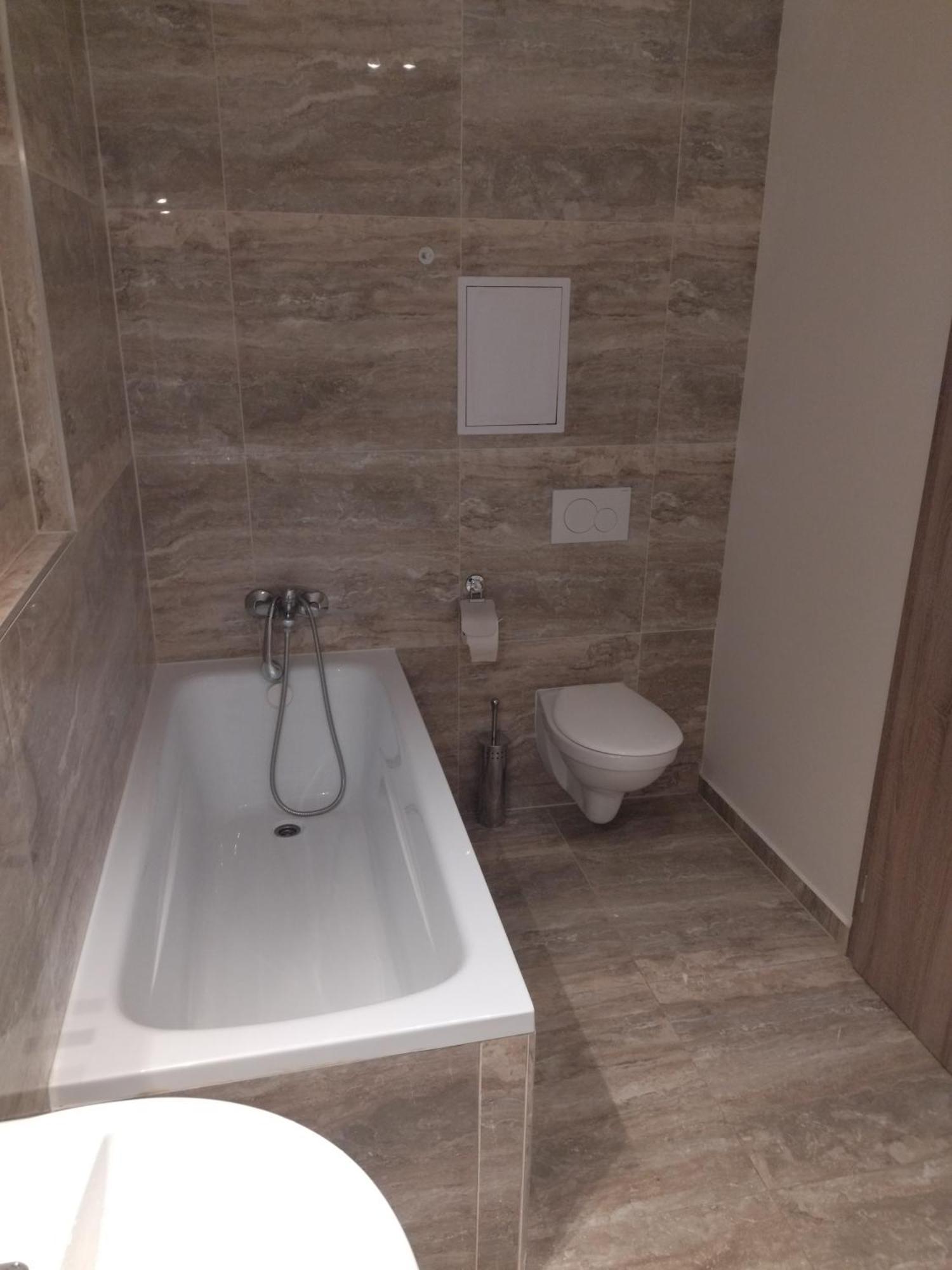 Brand New Studio Apartment #24 In Elite Residence With Free Secure Parking In The Center Прага Екстер'єр фото